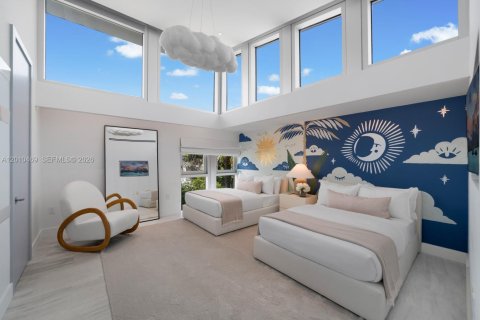 House in Miami Beach, Florida 5 bedrooms, 545.15 sq.m. № 2073721 - photo 30
