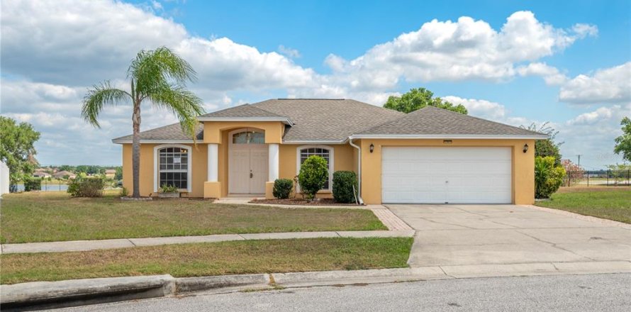 Villa ou maison à Winter Haven, Floride 4 chambres, 173.45 m2 № 1876929