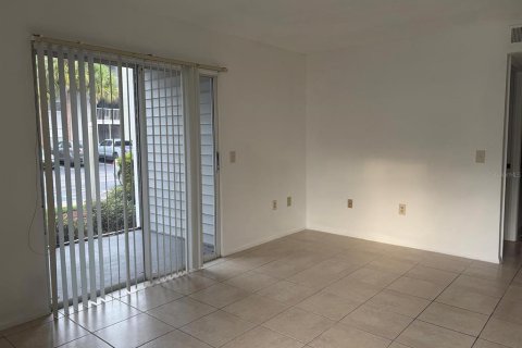 Condo in Kissimmee, Florida, 1 bedroom  № 2284160 - photo 6