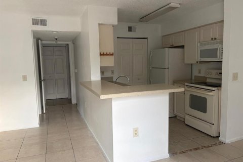 Condo in Kissimmee, Florida, 1 bedroom  № 2284160 - photo 4