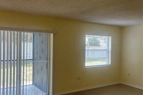 Condominio en alquiler en Orlando, Florida, 2 dormitorios, 78.97 m2 № 2258935 - foto 3