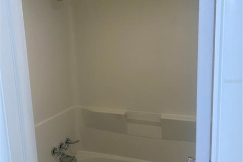 Condominio en alquiler en Orlando, Florida, 2 dormitorios, 78.97 m2 № 2258935 - foto 17
