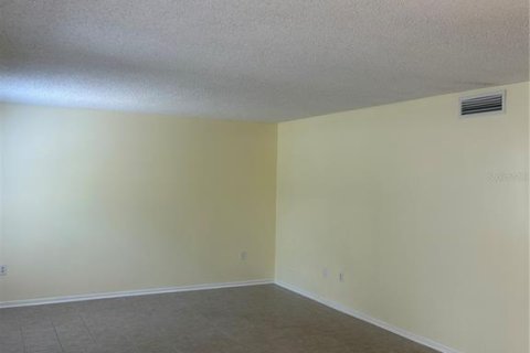 Condominio en alquiler en Orlando, Florida, 2 dormitorios, 78.97 m2 № 2258935 - foto 18