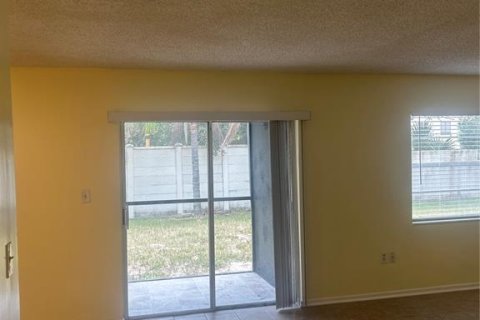 Condominio en alquiler en Orlando, Florida, 2 dormitorios, 78.97 m2 № 2258935 - foto 6