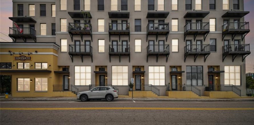 Condo à Tampa, Floride, 2 chambres  № 2415071