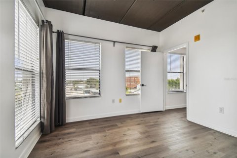 Copropriété à louer à Tampa, Floride: 2 chambres, 143.44 m2 № 2415071 - photo 17