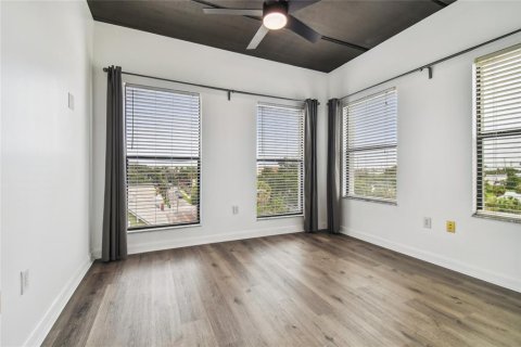 Copropriété à louer à Tampa, Floride: 2 chambres, 143.44 m2 № 2415071 - photo 15