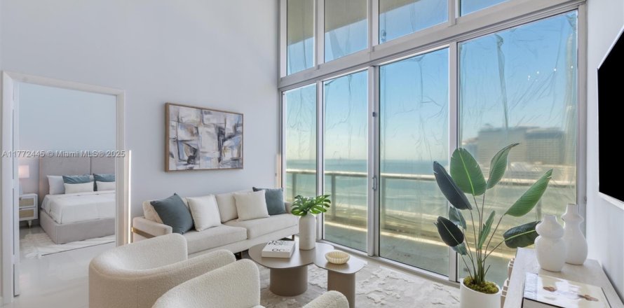 Condo in Miami, Florida, 2 bedrooms № 1958637