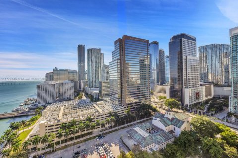 Condo in Miami, Florida, 2 bedrooms № 1958637 - photo 19