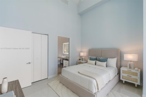 Condo in Miami, Florida, 2 bedrooms № 1958637 - photo 16