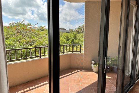 Condo in Key Biscayne, Florida, 1 bedroom  № 2067901 - photo 5