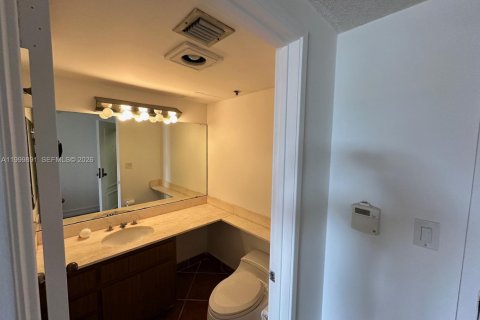 Condo in Key Biscayne, Florida, 1 bedroom  № 2067901 - photo 6