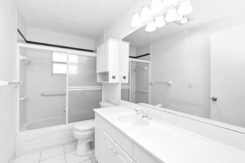 Villa ou maison à vendre à Boynton Beach, Floride: 2 chambres, 132.66 m2 № 2181012 - photo 6