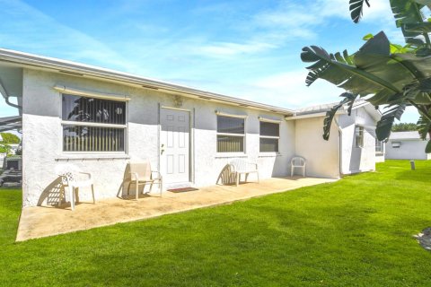Villa ou maison à vendre à Boynton Beach, Floride: 2 chambres, 132.66 m2 № 2181012 - photo 13