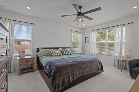 Casa en venta en Tampa, Florida, 4 dormitorios, 207.92 m2 № 1673937 - foto 21