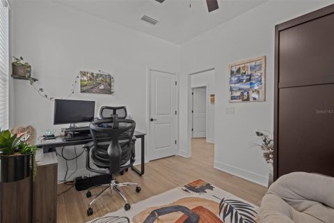 Casa en venta en Tampa, Florida, 4 dormitorios, 207.92 m2 № 1673937 - foto 19
