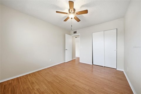 Condo in Clearwater, Florida, 2 bedrooms  № 2237942 - photo 22