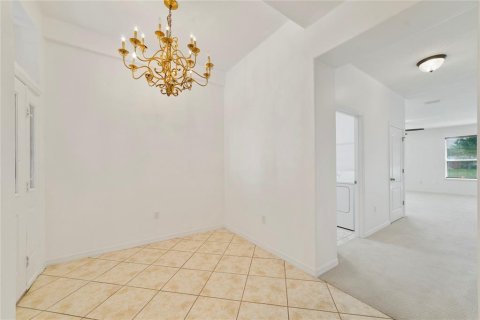 Villa ou maison à vendre à Orlando, Floride: 4 chambres, 193.7 m2 № 2405702 - photo 3