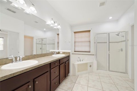 Villa ou maison à vendre à Orlando, Floride: 4 chambres, 193.7 m2 № 2405702 - photo 16