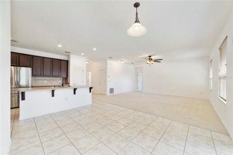 Villa ou maison à vendre à Orlando, Floride: 4 chambres, 193.7 m2 № 2405702 - photo 9