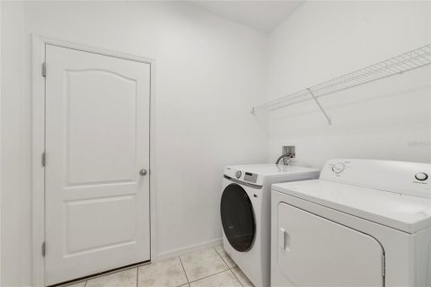 Villa ou maison à vendre à Orlando, Floride: 4 chambres, 193.7 m2 № 2405702 - photo 28