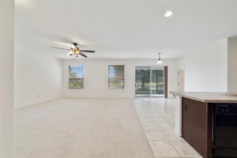 Villa ou maison à vendre à Orlando, Floride: 4 chambres, 193.7 m2 № 2405702 - photo 4