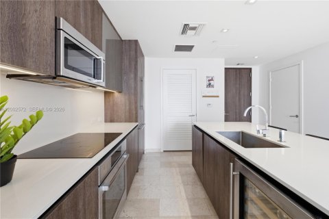 Copropriété à vendre à Miami, Floride: 1 chambre, 75.25 m2 № 2066341 - photo 10