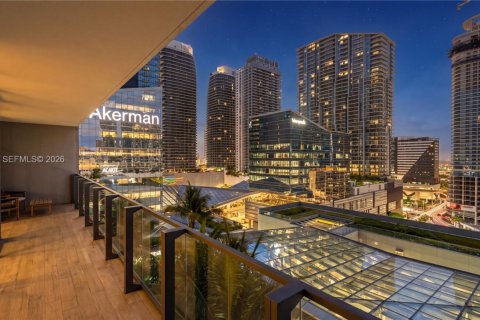 Condominio en Miami, Florida, 1 dormitorio  № 2066341