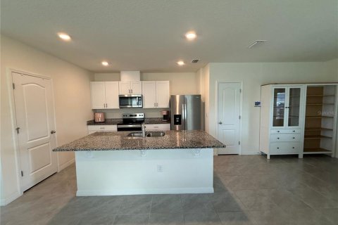 Townhouse in Kissimmee, Florida 3 bedrooms, 168.52 sq.m. № 2147533 - photo 4