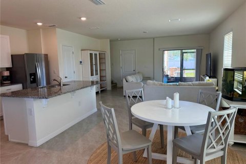 Townhouse in Kissimmee, Florida 3 bedrooms, 168.52 sq.m. № 2147533 - photo 3