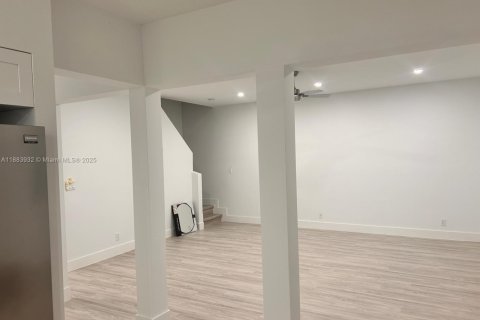 Casa en alquiler en Miramar, Florida, 4 dormitorios, 231.88 m2 № 1931450 - foto 8