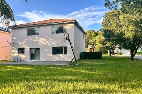 Casa en alquiler en Miramar, Florida, 4 dormitorios, 231.88 m2 № 1931450 - foto 4