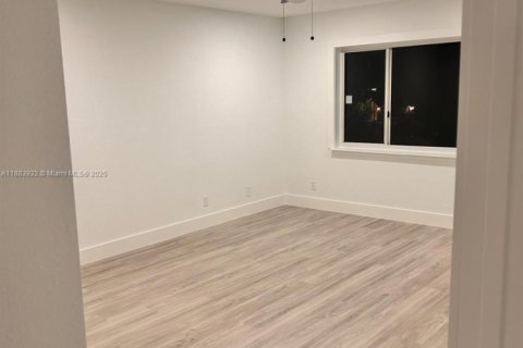 Casa en alquiler en Miramar, Florida, 4 dormitorios, 231.88 m2 № 1931450 - foto 14