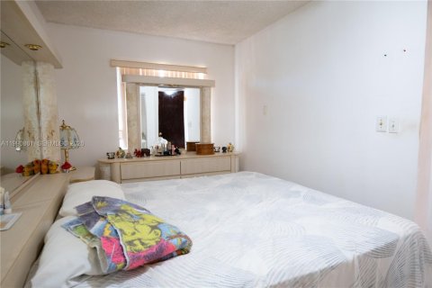 Купить виллу или дом в Майами, Флорида 5 спален, 244.15м2, № 2067431 - фото 8