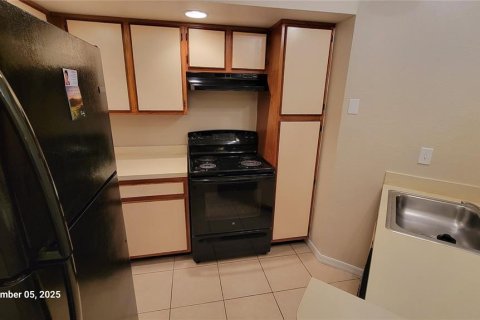 Condominio en alquiler en Orlando, Florida, 1 dormitorio, 68.28 m2 № 1917956 - foto 9