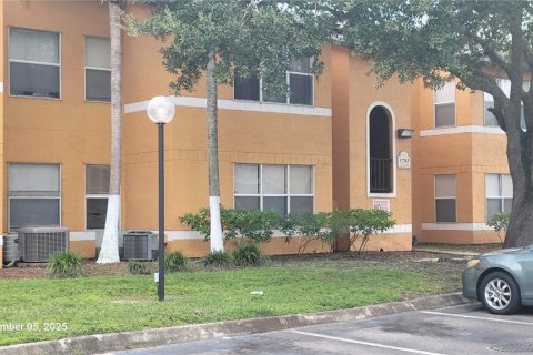 Condominio en alquiler en Orlando, Florida, 1 dormitorio, 68.28 m2 № 1917956 - foto 2
