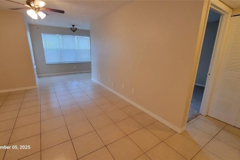 Condominio en alquiler en Orlando, Florida, 1 dormitorio, 68.28 m2 № 1917956 - foto 12