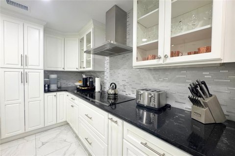 House in Longwood, Florida 4 bedrooms, 188.59 sq.m. № 1831906 - photo 14