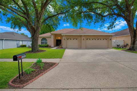 House in Gotha, Florida 4 bedrooms, 233.28 sq.m. № 2220664