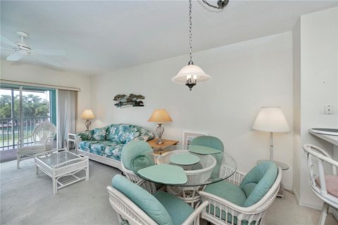 Condominio en venta en Port Charlotte, Florida, 2 dormitorios, 95.13 m2 № 1616493 - foto 17