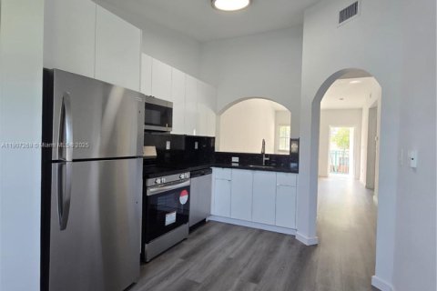 Appartement à louer à Homestead, Floride: 2 chambres, 75.72 m2 № 1964537 - photo 9