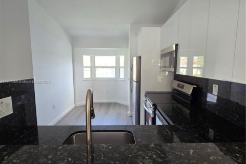 Appartement à louer à Homestead, Floride: 2 chambres, 75.72 m2 № 1964537 - photo 8