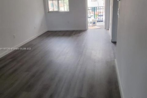 Appartement à louer à Homestead, Floride: 2 chambres, 75.72 m2 № 1964537 - photo 11