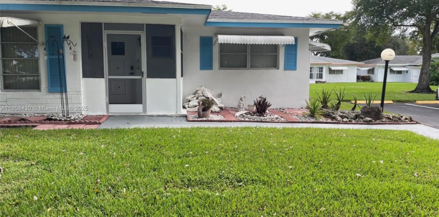 Condominio en Plantation, Florida, 2 dormitorios  № 2019212