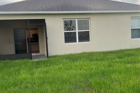 House in Winter Haven, Florida 4 bedrooms, 173.45 sq.m. № 1687267 - photo 19