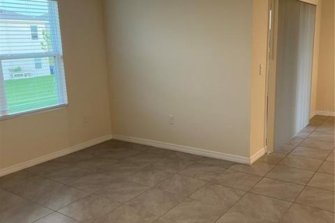 House in Winter Haven, Florida 4 bedrooms, 173.45 sq.m. № 1687267 - photo 16