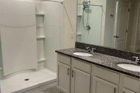 House in Winter Haven, Florida 4 bedrooms, 173.45 sq.m. № 1687267 - photo 13