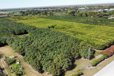 Immobilier commercial à vendre à Miami, Floride № 2011161 - photo 17