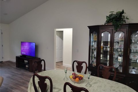 House in Ocala, Florida 3 bedrooms, 156.73 sq.m. № 1679868 - photo 5