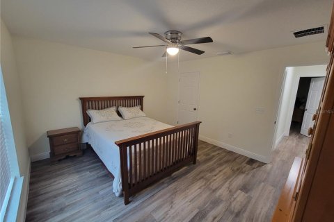 House in Ocala, Florida 3 bedrooms, 156.73 sq.m. № 1679868 - photo 13